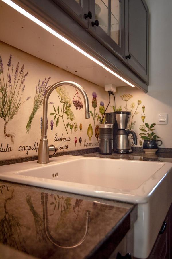 Kuninez, Holiday Home With Summer Kitchen Мост-на-Сочі Екстер'єр фото